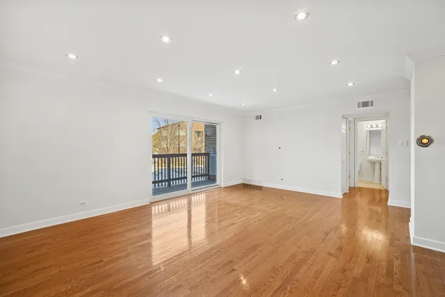 $205,000 | 675 Grove Terrace, Unit 208, Elk Grove Village, IL 60007