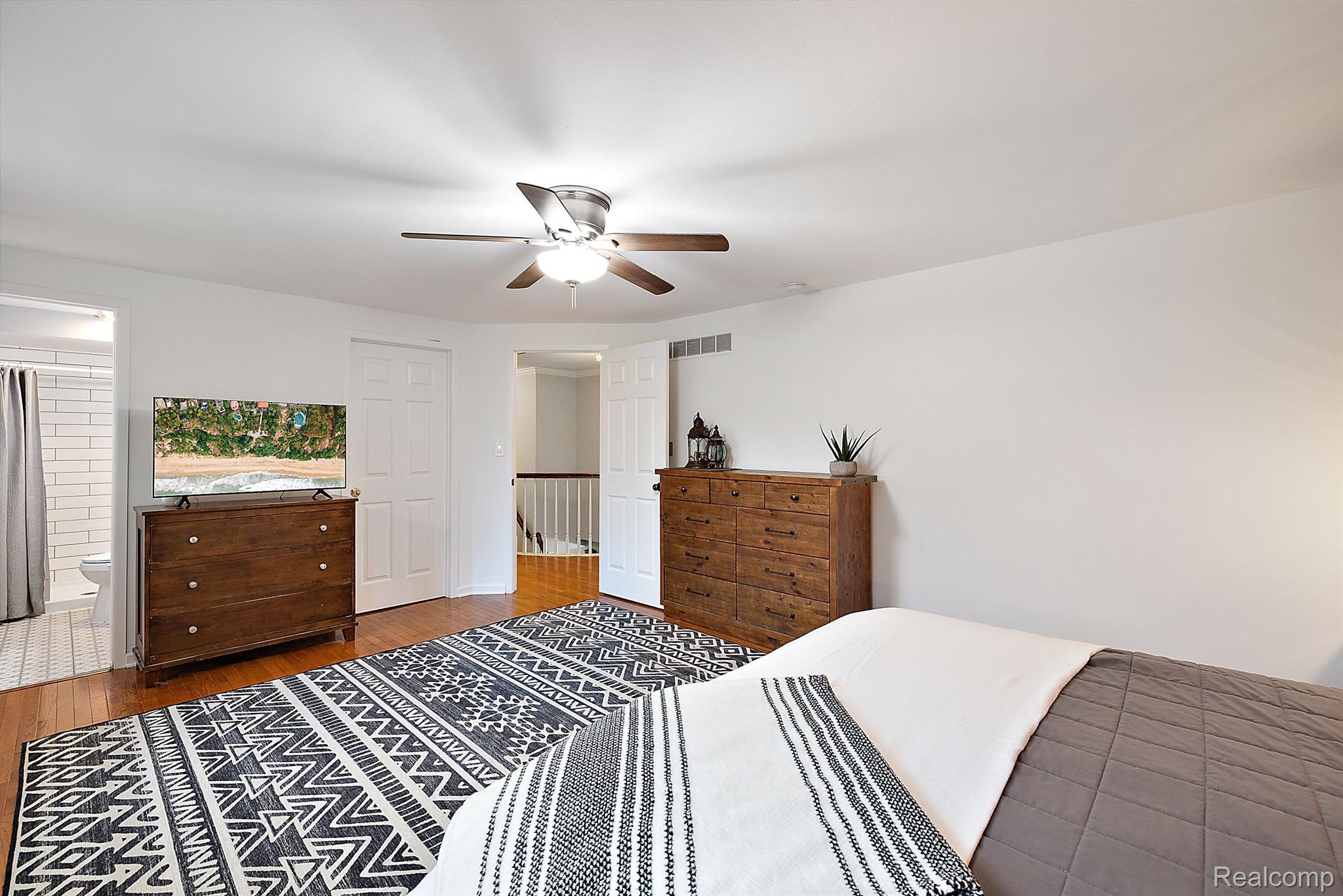 3150 Doral Rochester, MI 48309 - Photo 21 of 45 Gallery Image 21