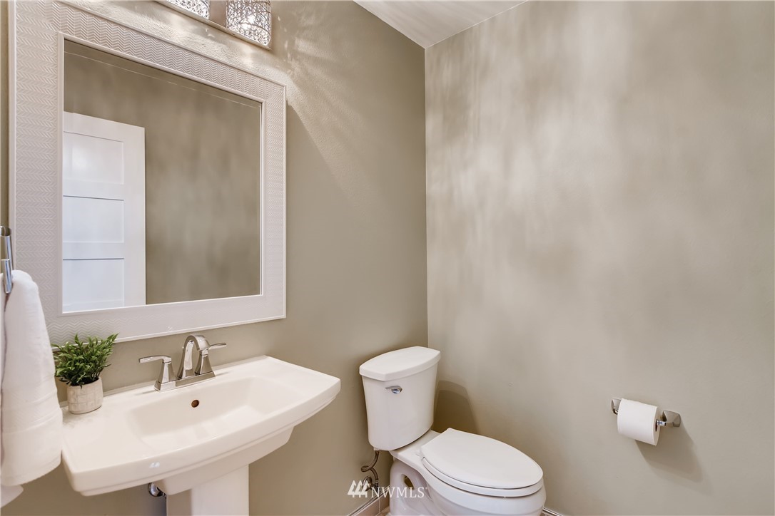 15514 40th Drive Southeast Bothell, WA 98012 - Photo 12 of 28