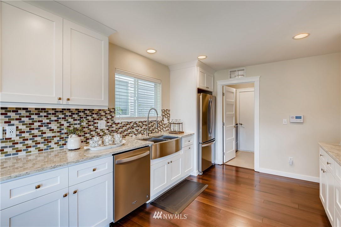 15514 40th Drive Southeast Bothell, WA 98012 - Photo 7 of 28