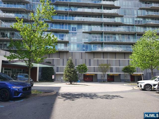 320 Adolphus Avenue, Unit 914 Cliffside Park, NJ 07010 - Photo 3 of 19