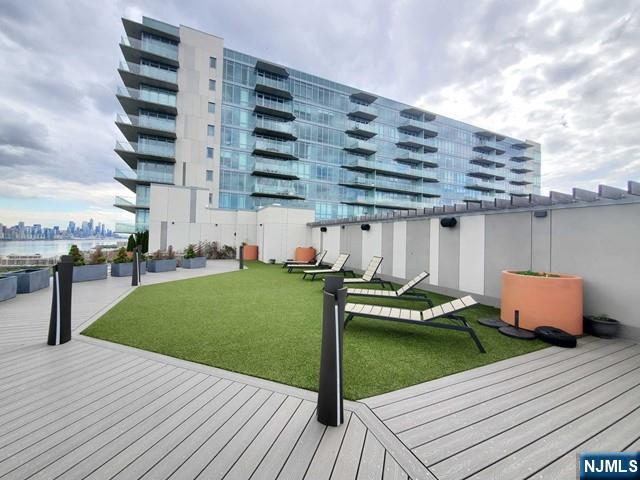 320 Adolphus Avenue, Unit 914 Cliffside Park, NJ 07010 - Photo 5 of 19