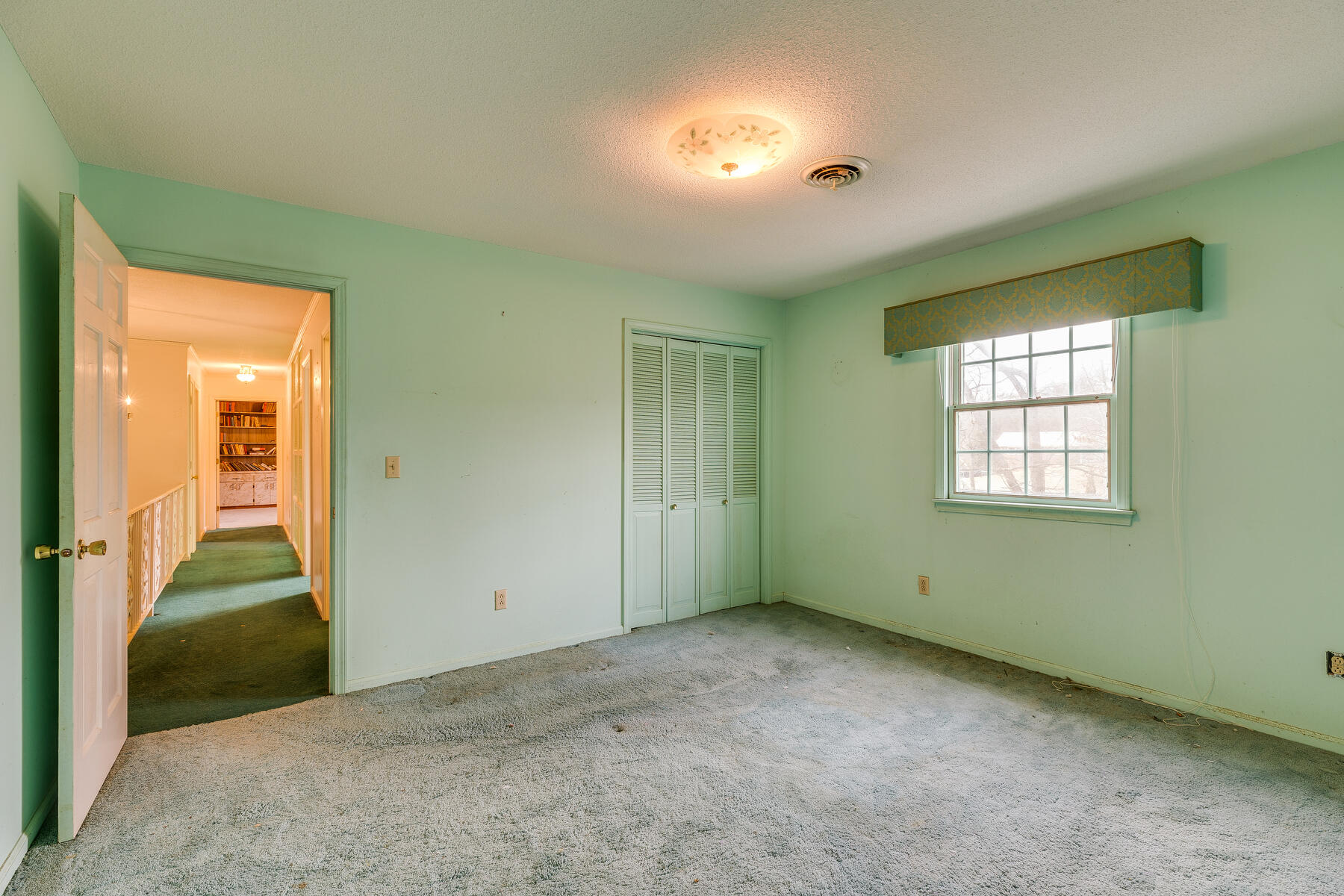 198 Cedar Point Road Johnson City, TN 37601 - Photo 44 of 63 044