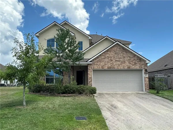 $295,000 | 401 West Lake Drive, Slidell, LA 70461