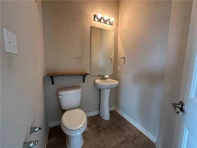 $239,000 | 401 West Lake Drive, Slidell, LA 70461