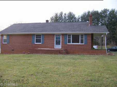 1004 Quaker Road Mount Airy, NC 27030 - Photo 1 of 9 Exterior Front.
