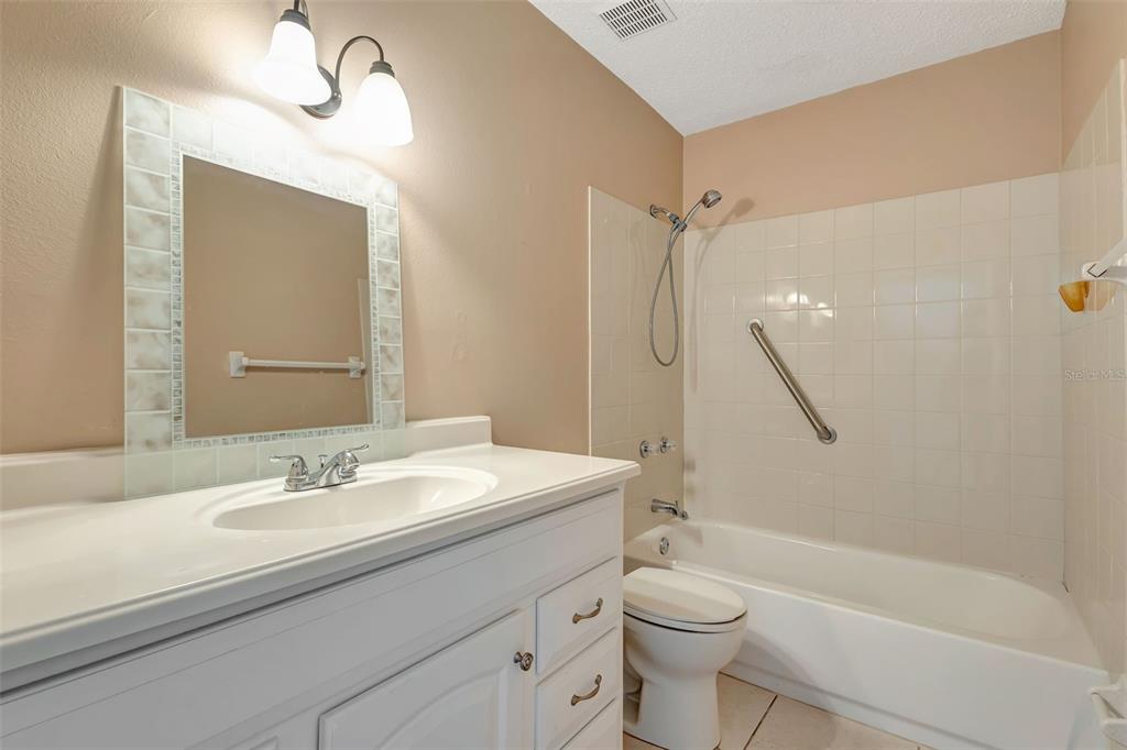 3073 Pine Tree Avenue Largo, FL 33771 - Photo 14 of 18