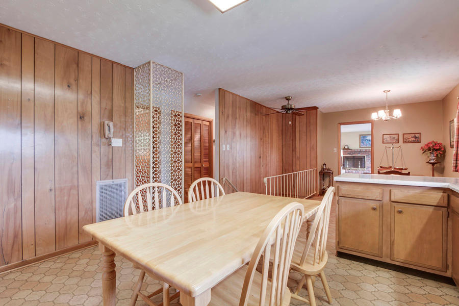 245 Clearfield Road Southwest Knoxville, TN 37922 - Photo 13 of 31 13_ClearfieldRoad_245_Kitchen03
