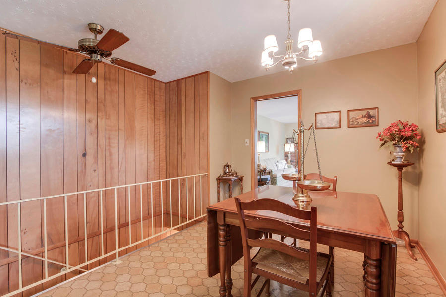 245 Clearfield Road Southwest Knoxville, TN 37922 - Photo 8 of 31 08_ClearfieldRoad_245_Dining02