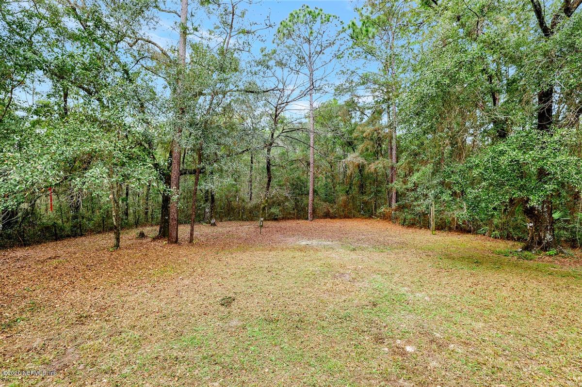 2610 Myrtle Loop Middleburg, FL 32068 - Photo 13 of 17 14-Backyard