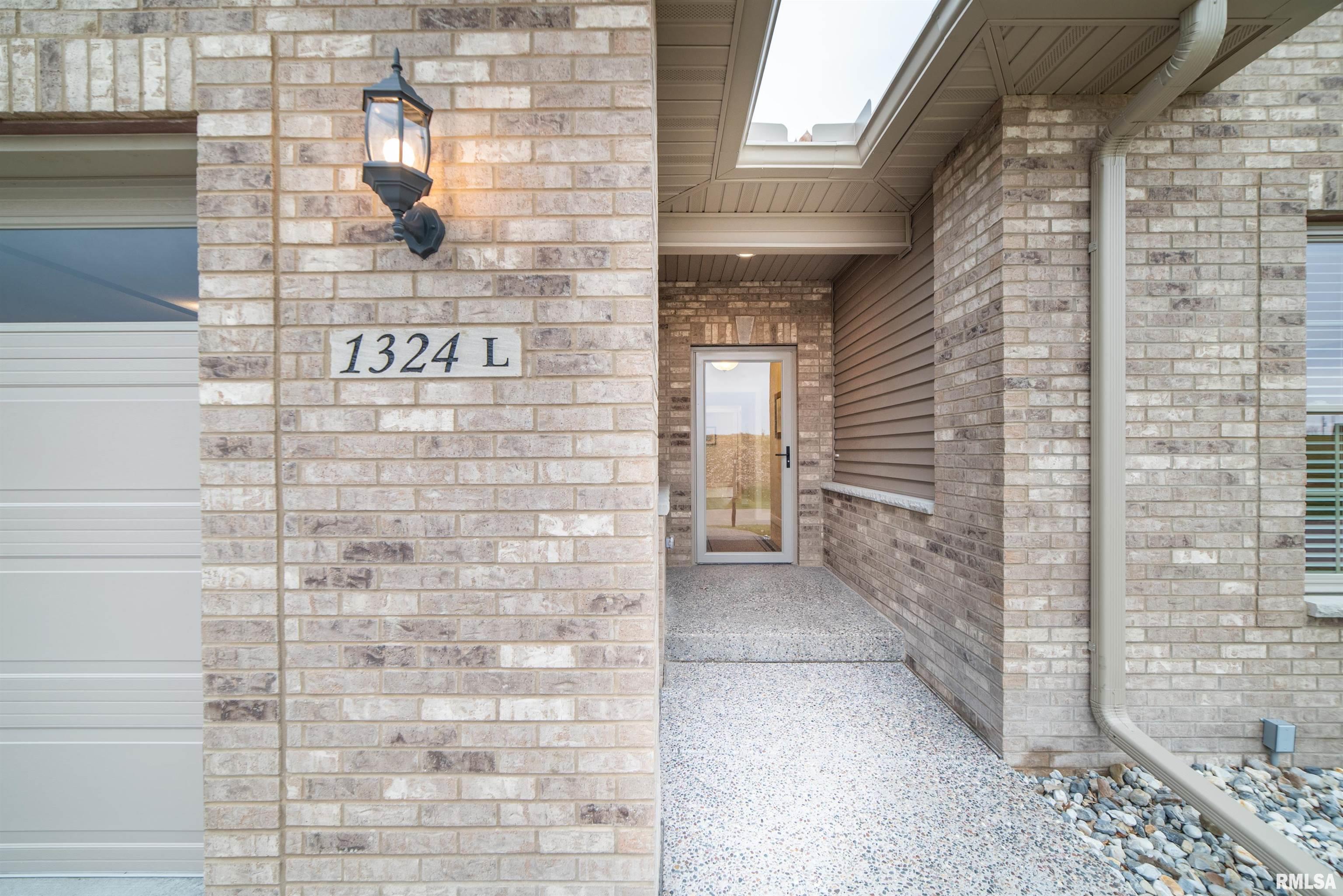 1324 L Springbrook Lane, Unit L DeWitt, IA 52742 - Photo 3 of 46 Gallery Image 3