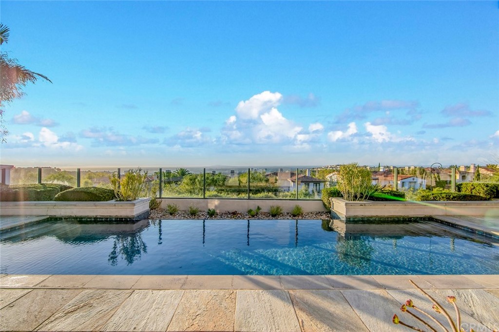 11 Vista Luci Newport Coast, CA 92657 - Photo 16 of 63