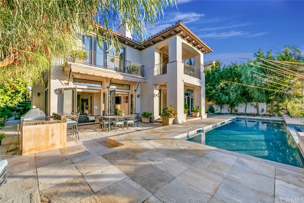 11 Vista Luci Newport Coast, CA 92657 - Photo 30 of 63 a view of a building with sitting area