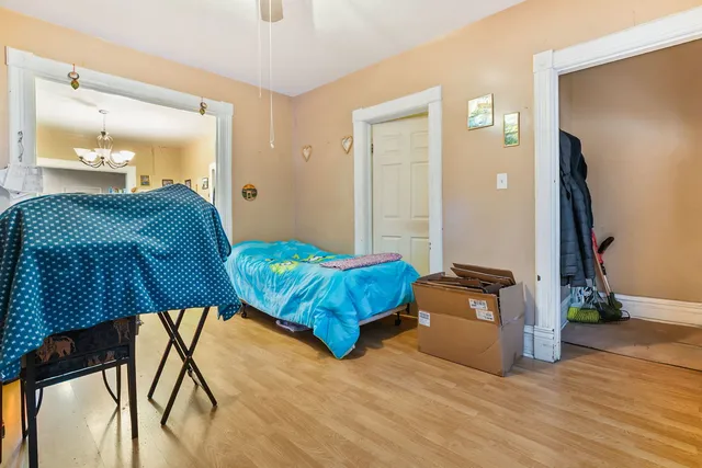 $179,900 | 639 West 48th Street, Chicago, IL 60609