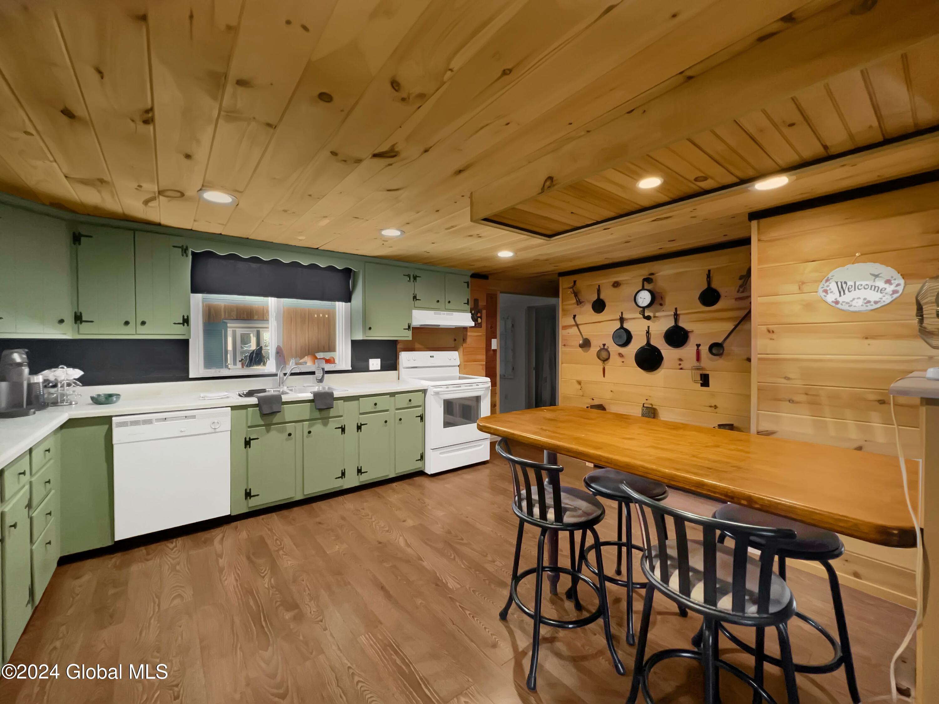 103 Vaughn Road Kingsbury, NY 12839 - Photo 4 of 28 Kitchen
