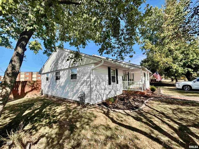 $145,000 | 1012 West 4th Street, Centralia, IL 62801