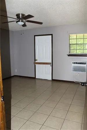 $700 | 17540 Beverly Drive, Unit E, Hammond, LA 70401