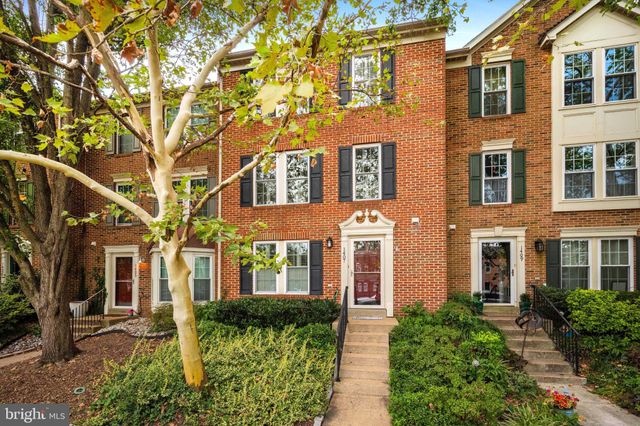 $939,900 | 1407 Argall Place, Alexandria, VA 22314
