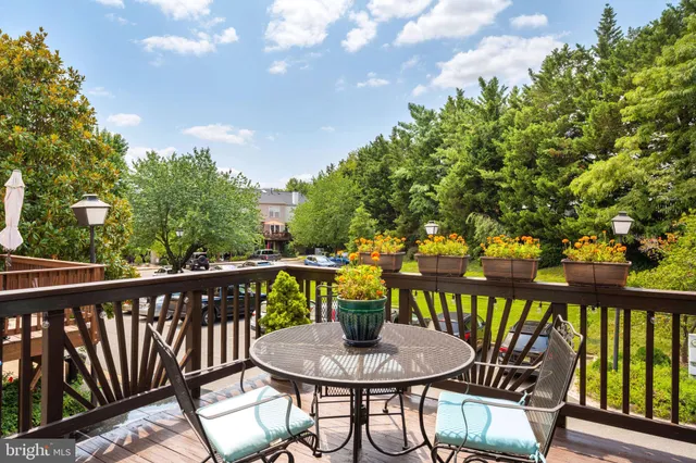 $939,900 | 1407 Argall Place, Alexandria, VA 22314