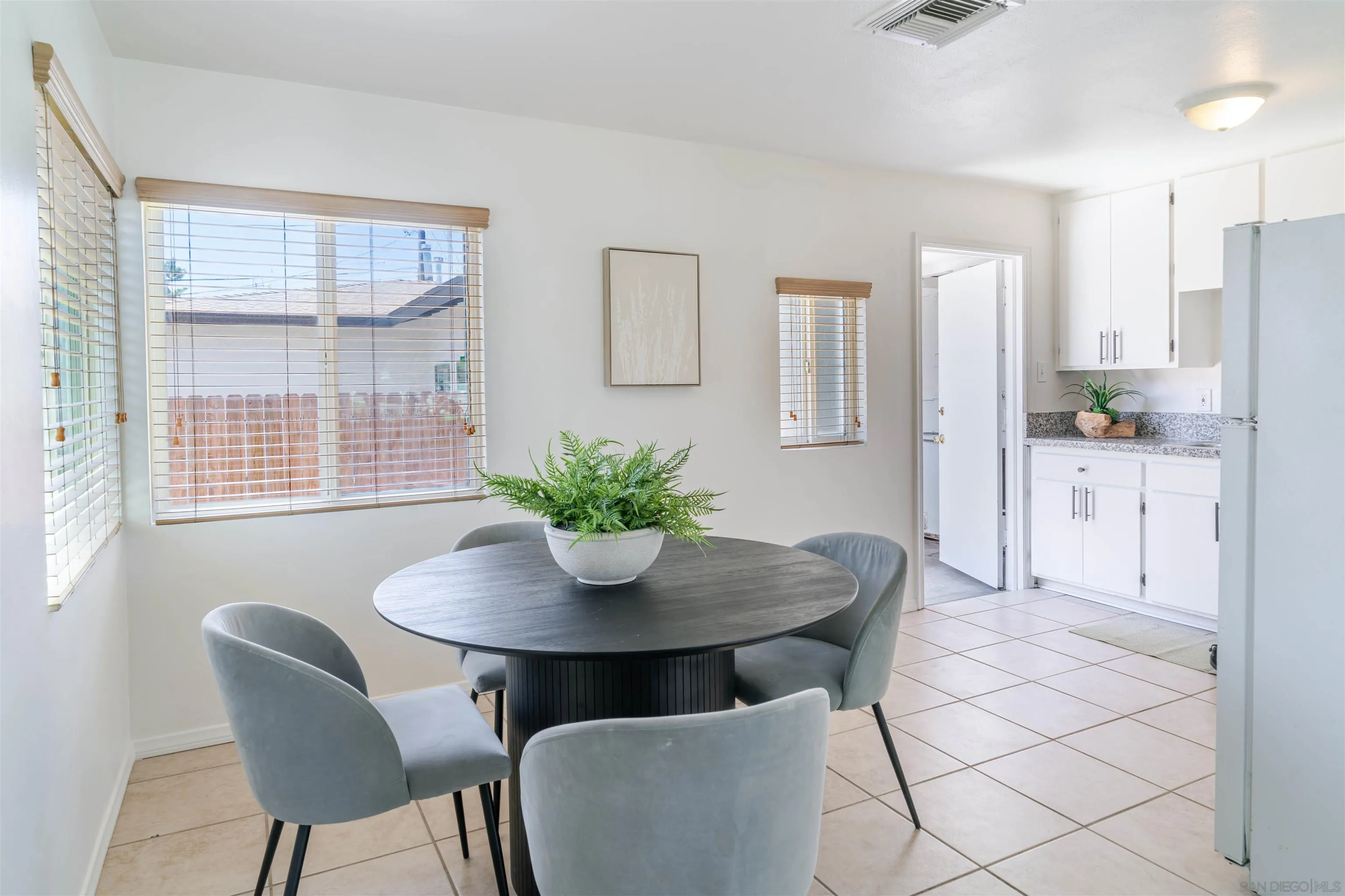 260 E Street Chula Vista, CA 91910 - Photo 8 of 49