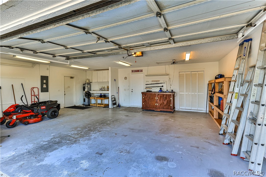 1173 South Fieldview Loop Lecanto, FL 34461 - Photo 23 of 29 3 CAR GARAGE