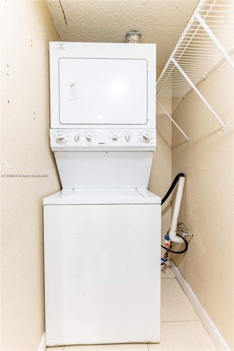 17600 Northwest 68th Avenue, Unit B2005 Hialeah, FL 33015 - Photo 10 of 14