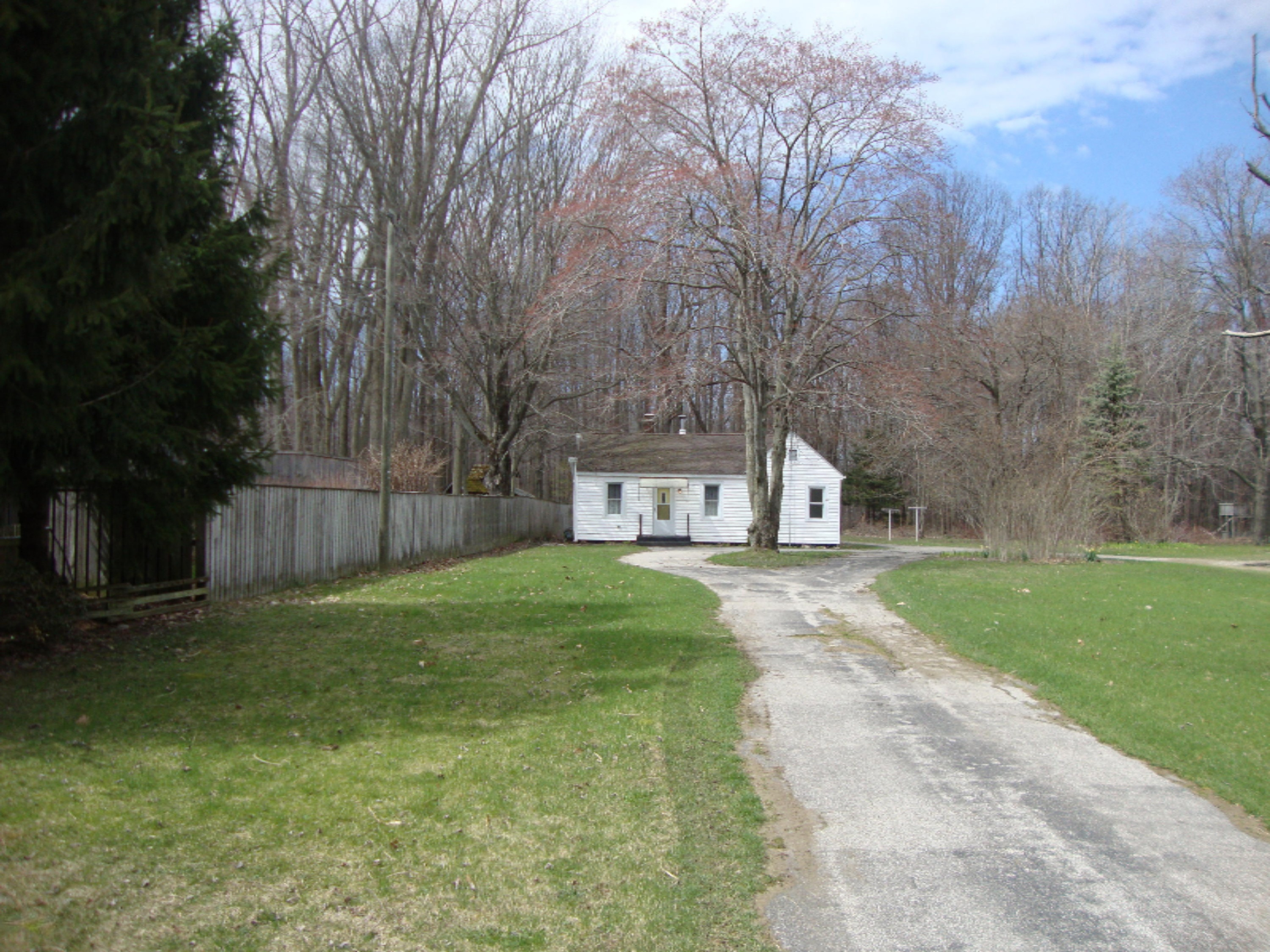 14774 Brown Road Lakeside, MI 49128 - Photo 3 of 14 DSC09098