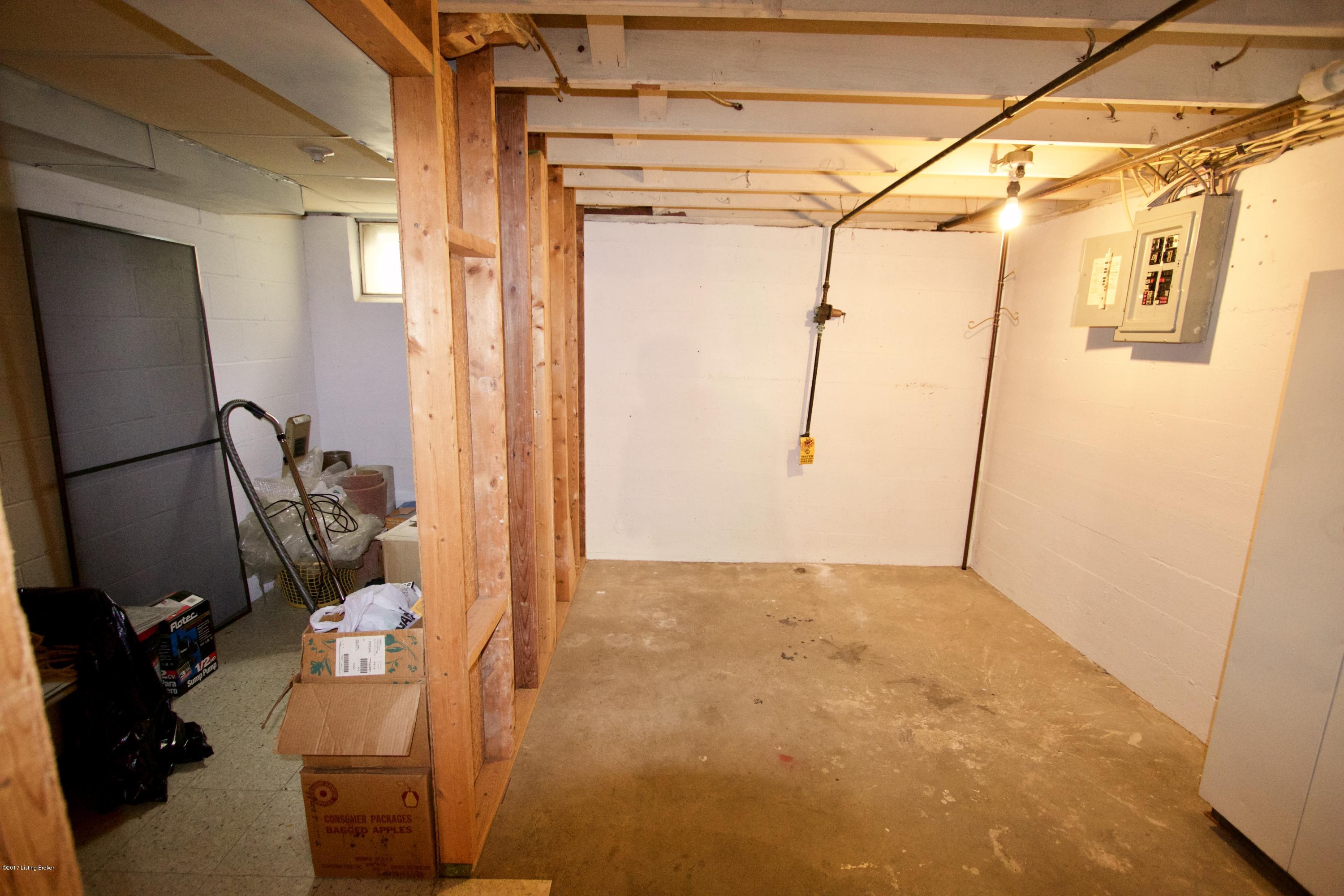 4313 Lowe Road Louisville, KY 40220 - Photo 32 of 39 fullsizeoutput_13c4