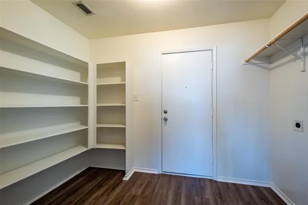 $2,200 | 228 Memory Drive, Fort Worth, TX 76108