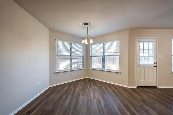 $2,200 | 228 Memory Drive, Fort Worth, TX 76108