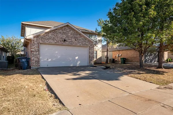 $2,200 | 228 Memory Drive, Fort Worth, TX 76108