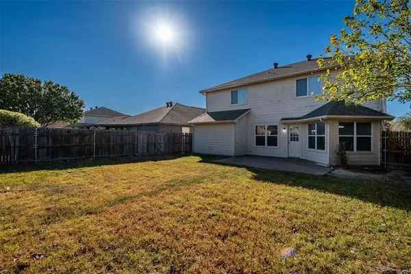 $2,200 | 228 Memory Drive, Fort Worth, TX 76108