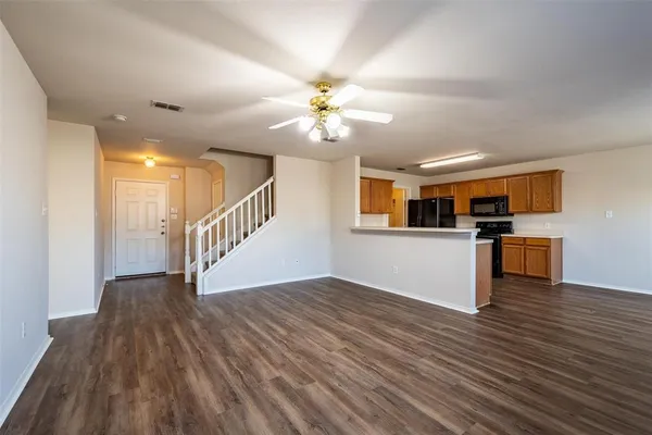 $2,200 | 228 Memory Drive, Fort Worth, TX 76108