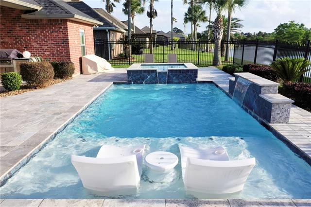 249 Masters Point Court Slidell, LA 70458 - Photo 2 of 40