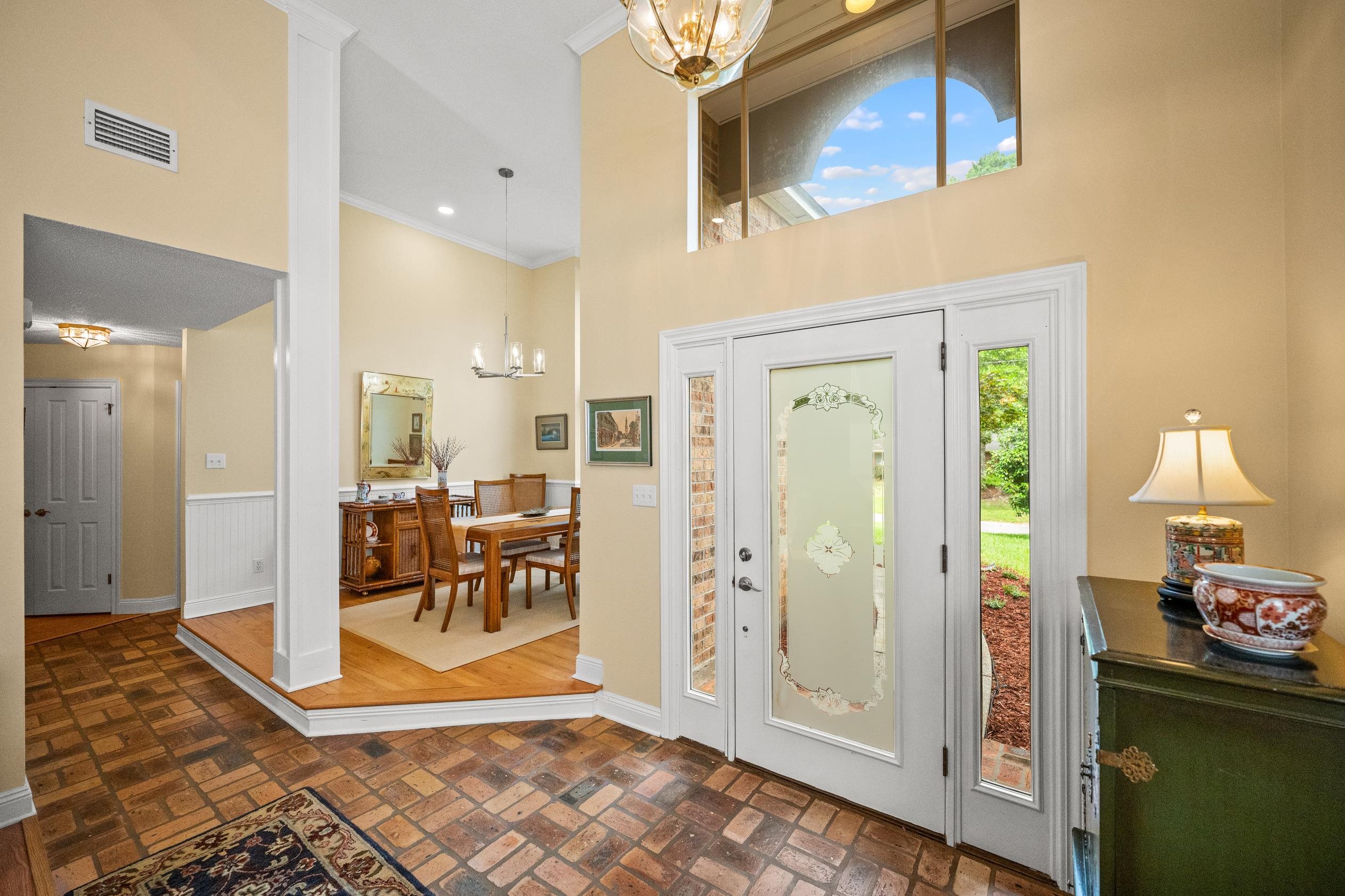 68 Paddock Drive Fairhope, AL 36532 - Photo 3 of 39 Entrance Foyer