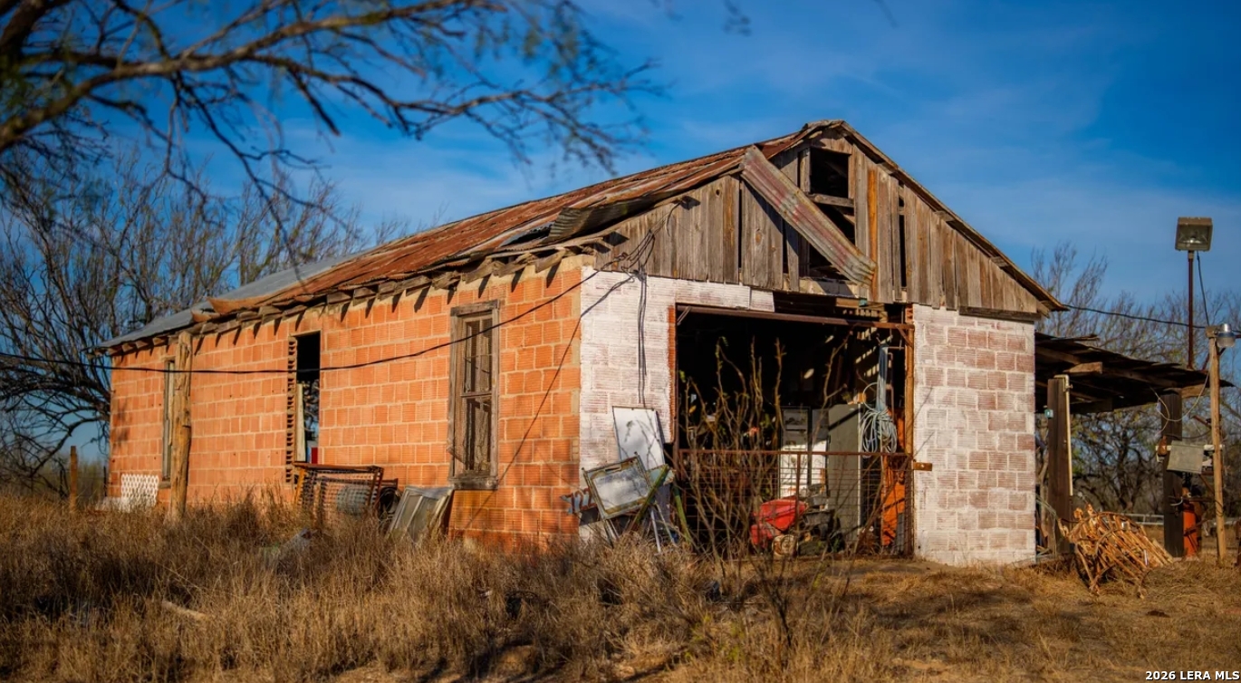 1799 Shumaca Road Carrizo Springs, TX 78834 - Photo 11 of 19