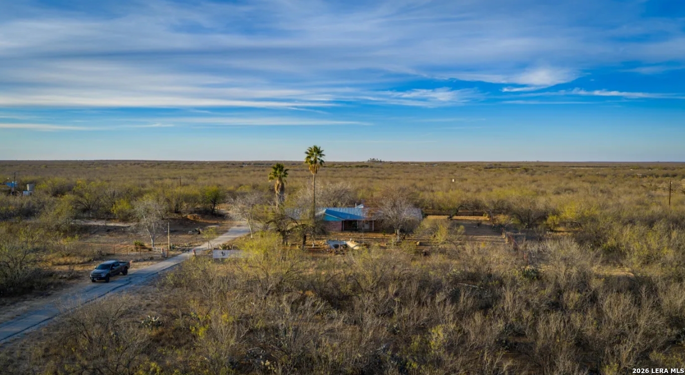 1799 Shumaca Road Carrizo Springs, TX 78834 - Photo 18 of 19