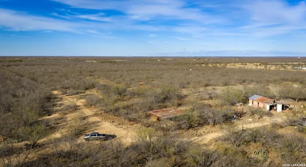 $289,000 | 1799 Shumaca Road, Carrizo Springs, TX 78834