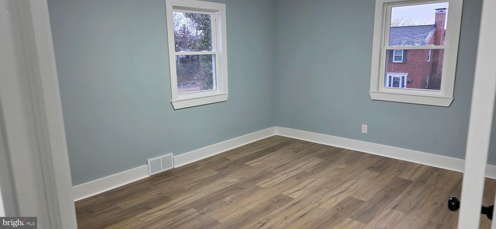 34 Dunmore Road Catonsville, MD 21228 - Photo 9 of 12