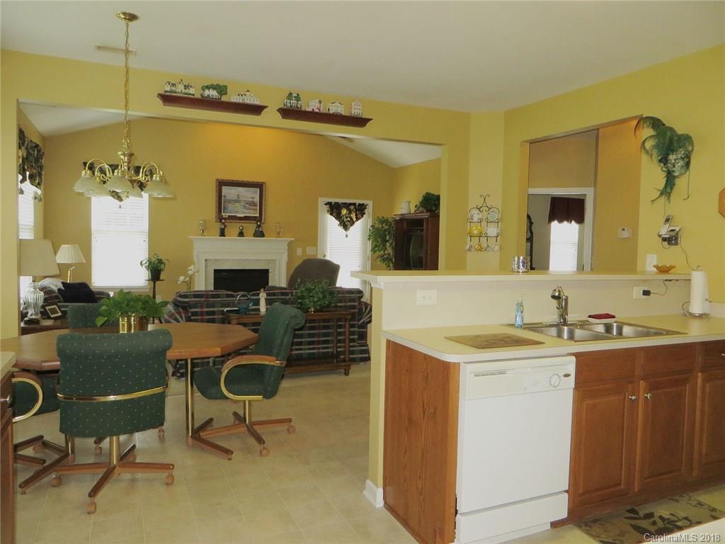 1663 Onyx Ridge Fort Mill, SC 29708 - Photo 4 of 33