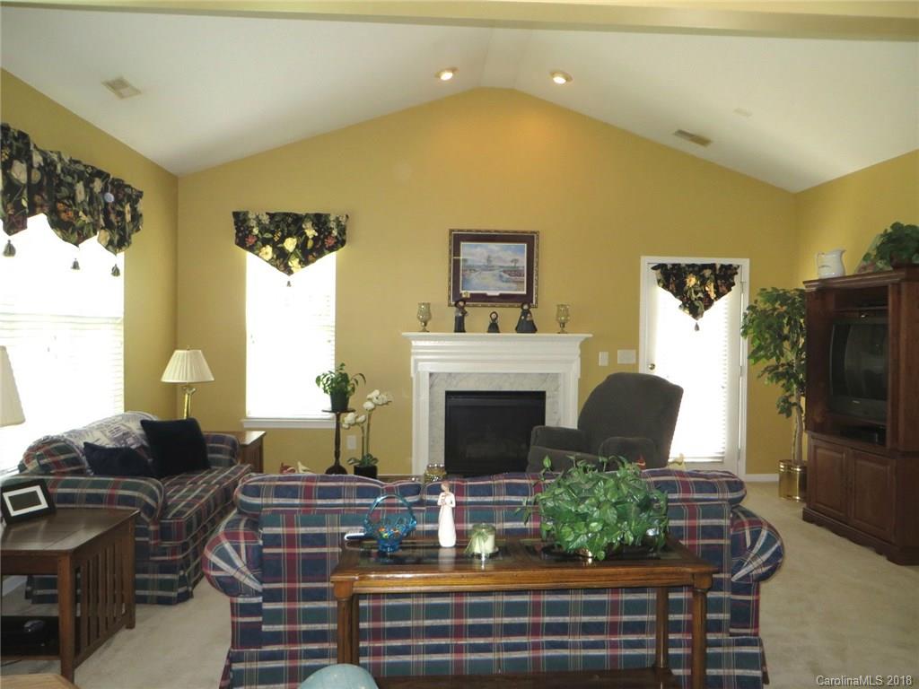 1663 Onyx Ridge Fort Mill, SC 29708 - Photo 5 of 33