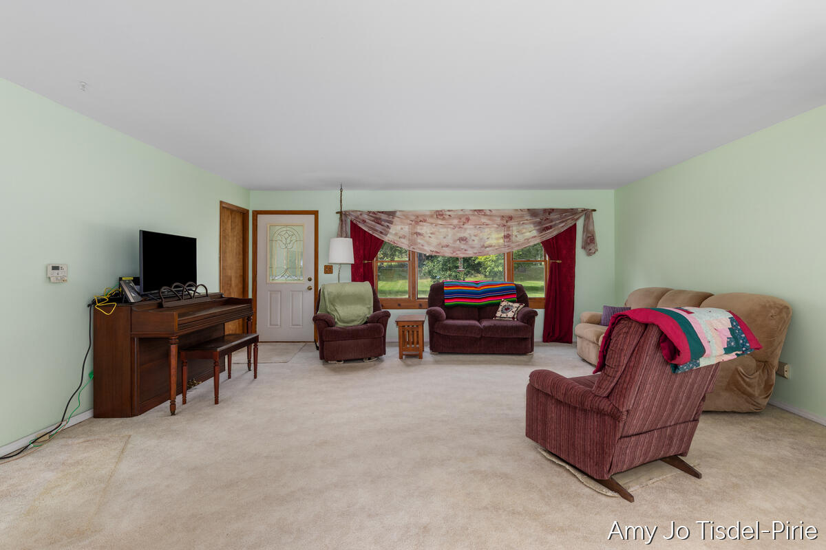 4547 Wellman Road Parma, MI 49269 - Photo 3 of 28 4547-Wellman_003