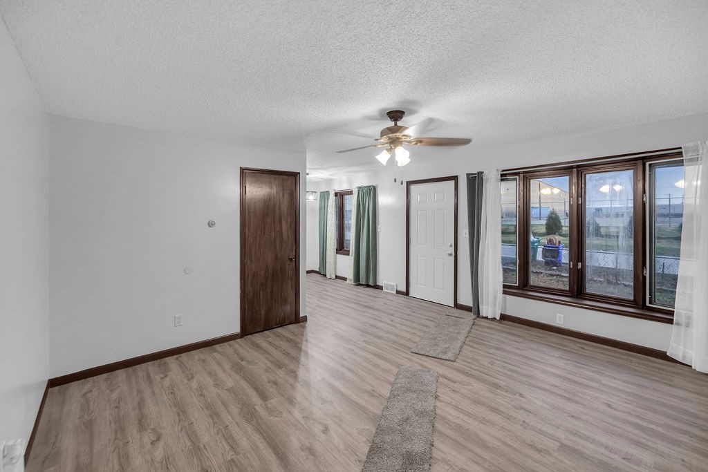3470 East Division Street Decatur, IL 62526 - Photo 4 of 24 Gallery Image 4