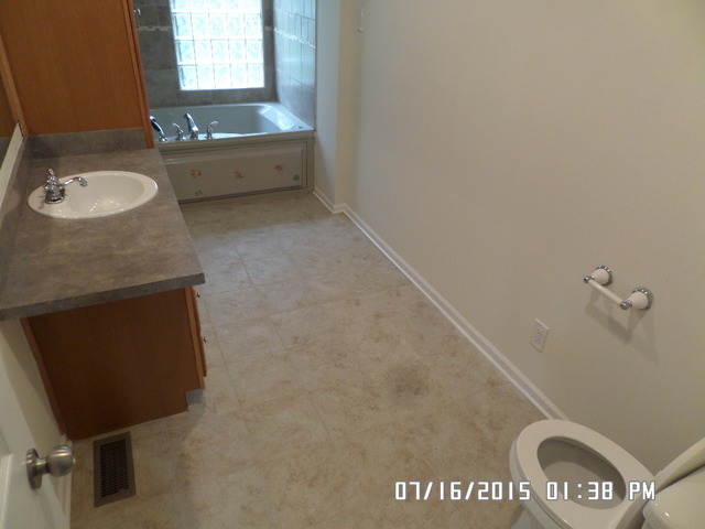 14436 Ridgeway Avenue Midlothian, IL 60445 - Photo 4 of 15