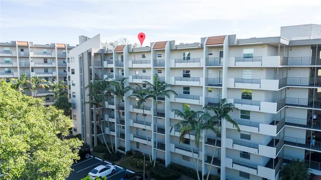 $1,800 | 3930 Inverrary Boulevard, Unit 702, Lauderhill, FL 33319