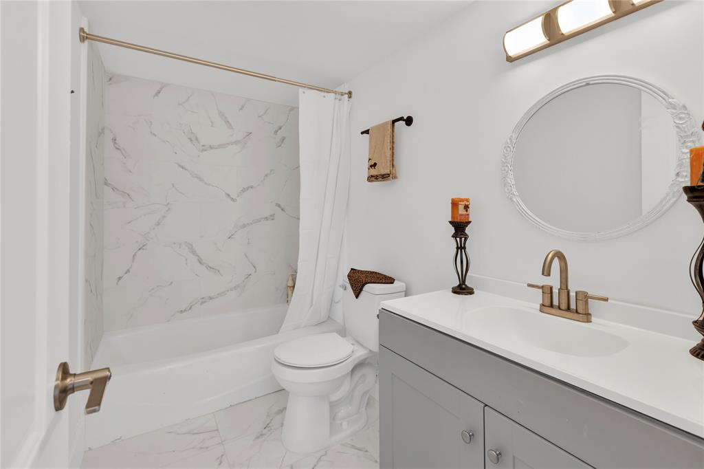 3930 Inverrary Boulevard, Unit 702 Lauderhill, FL 33319 - Photo 5 of 43