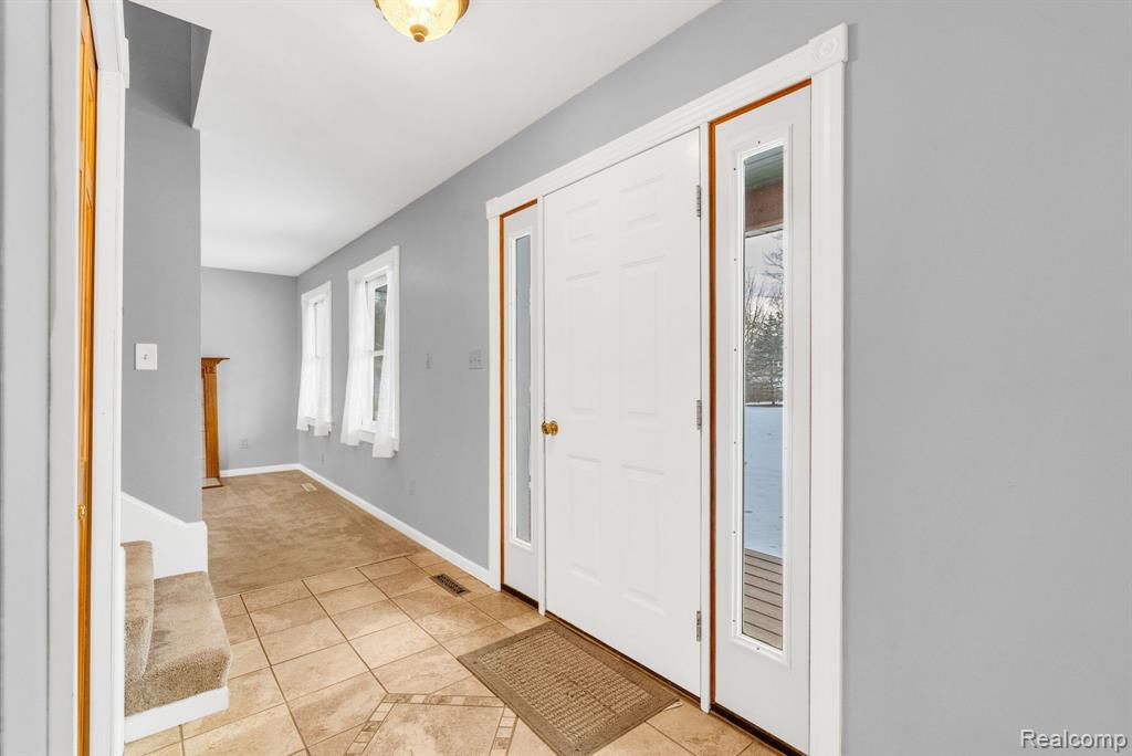 7432 Lobdell Road Linden, MI 48451 - Photo 13 of 54