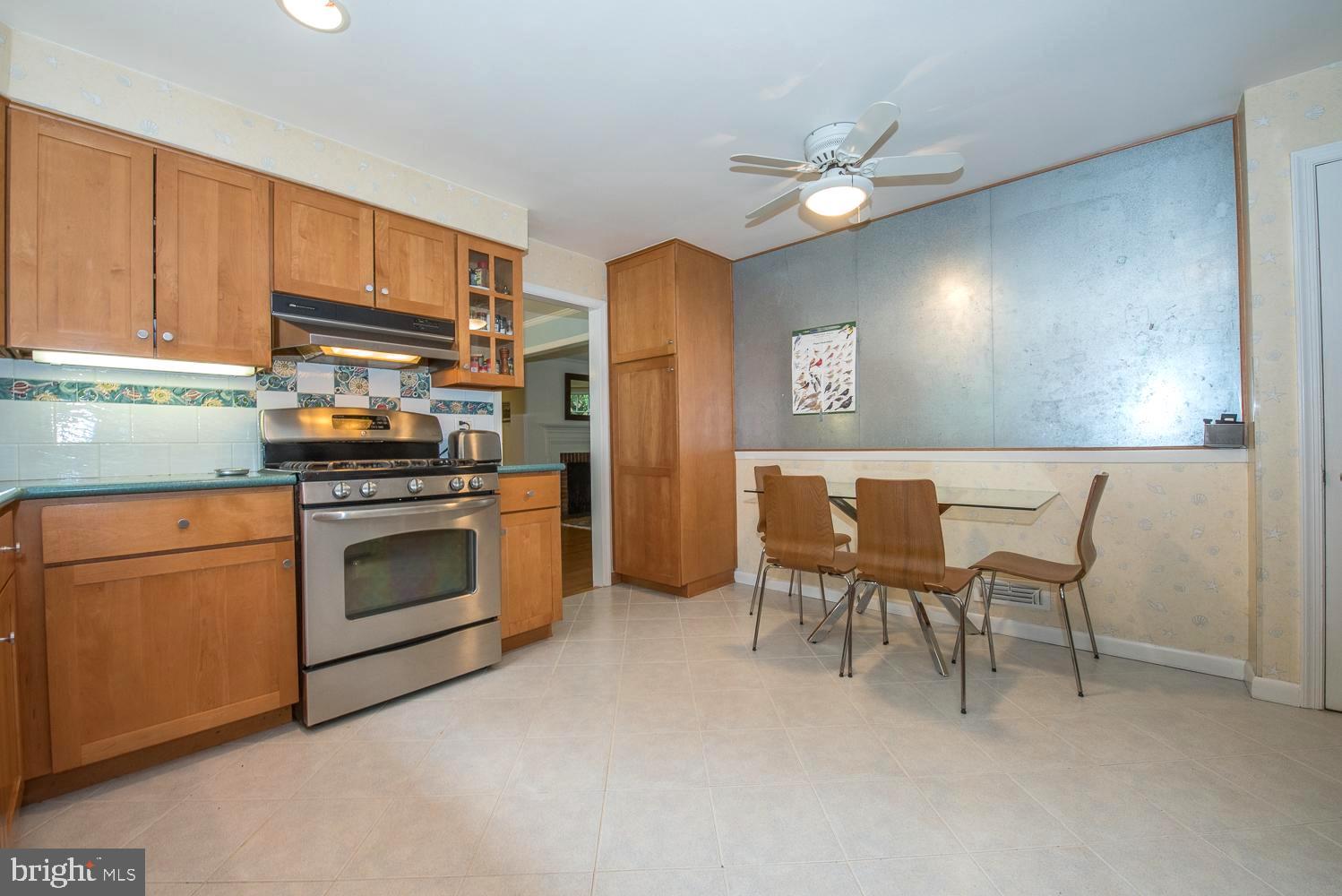 205 Spruce Tree Road Radnor, PA 19087 - Photo 10 of 31