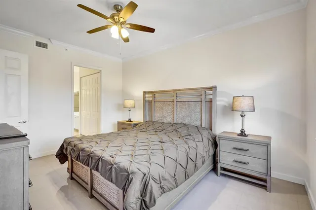 $298,000 | 3600 Oaks Clubhouse Drive, Unit 408, Pompano Beach, FL 33069