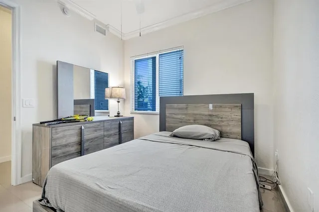 $298,000 | 3600 Oaks Clubhouse Drive, Unit 408, Pompano Beach, FL 33069